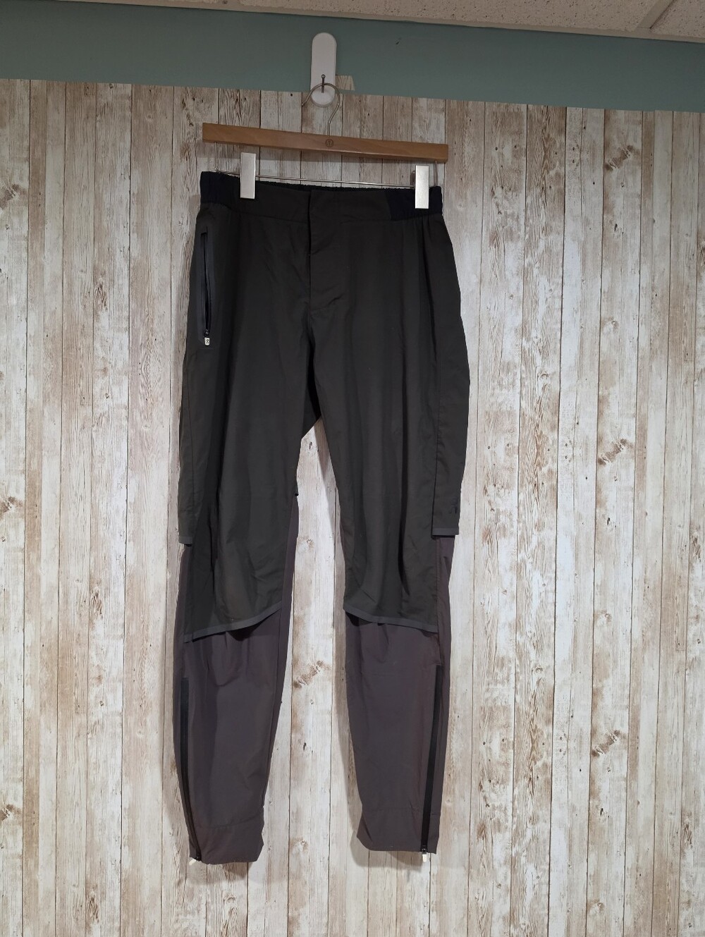 On Cloud Running Pants Waterproof Vented Stretch Jogging Pockets Ankle Zip S